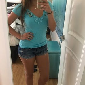 Aqua Gilly Hicks flowered V-neck tee