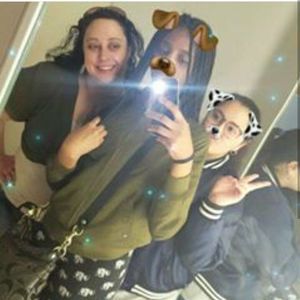 Meet your Posher, Amara