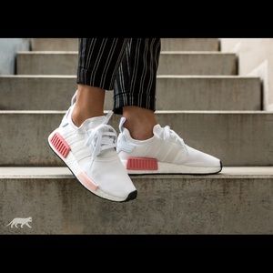 NEW NMD R1 Icey Pink