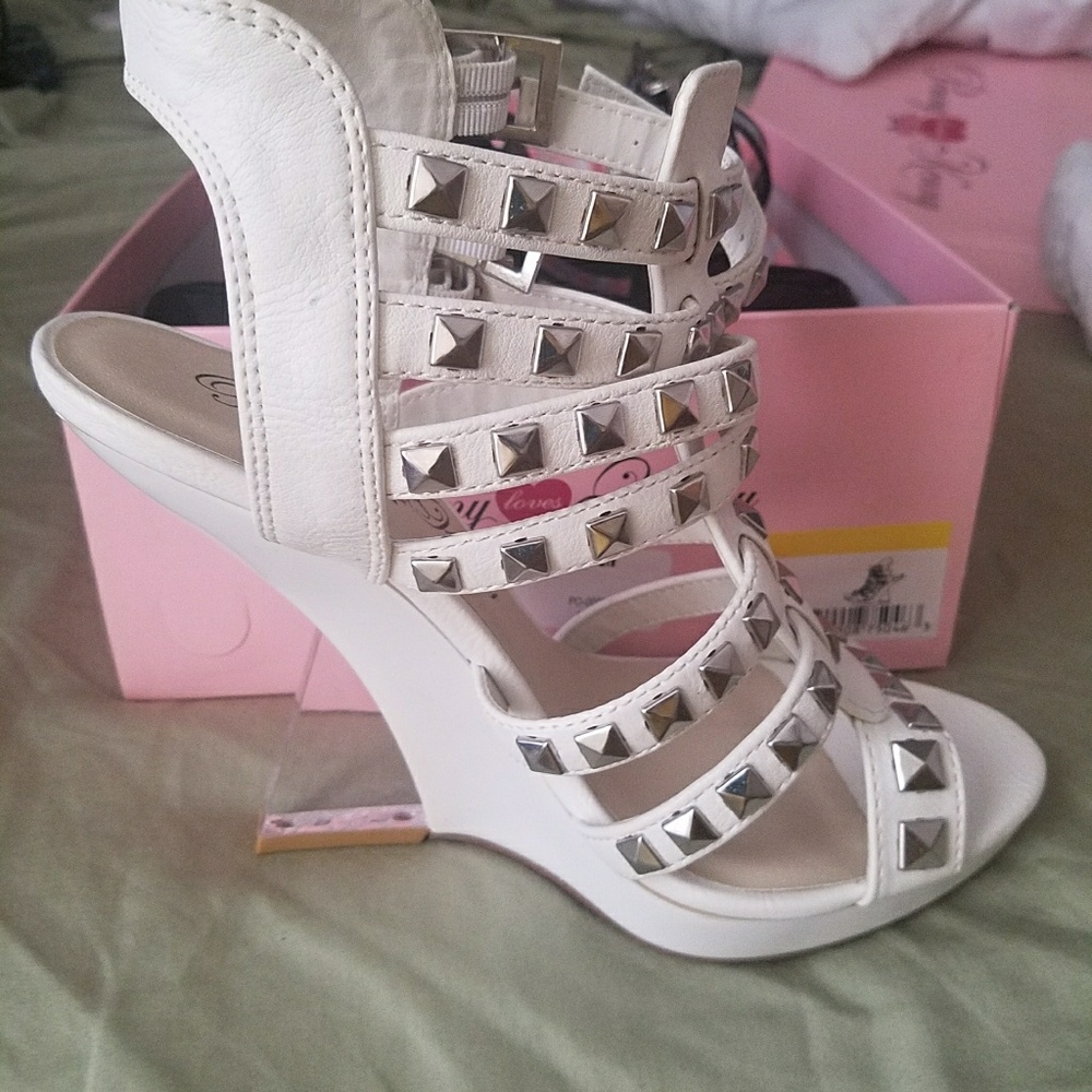 New Shoes with the box