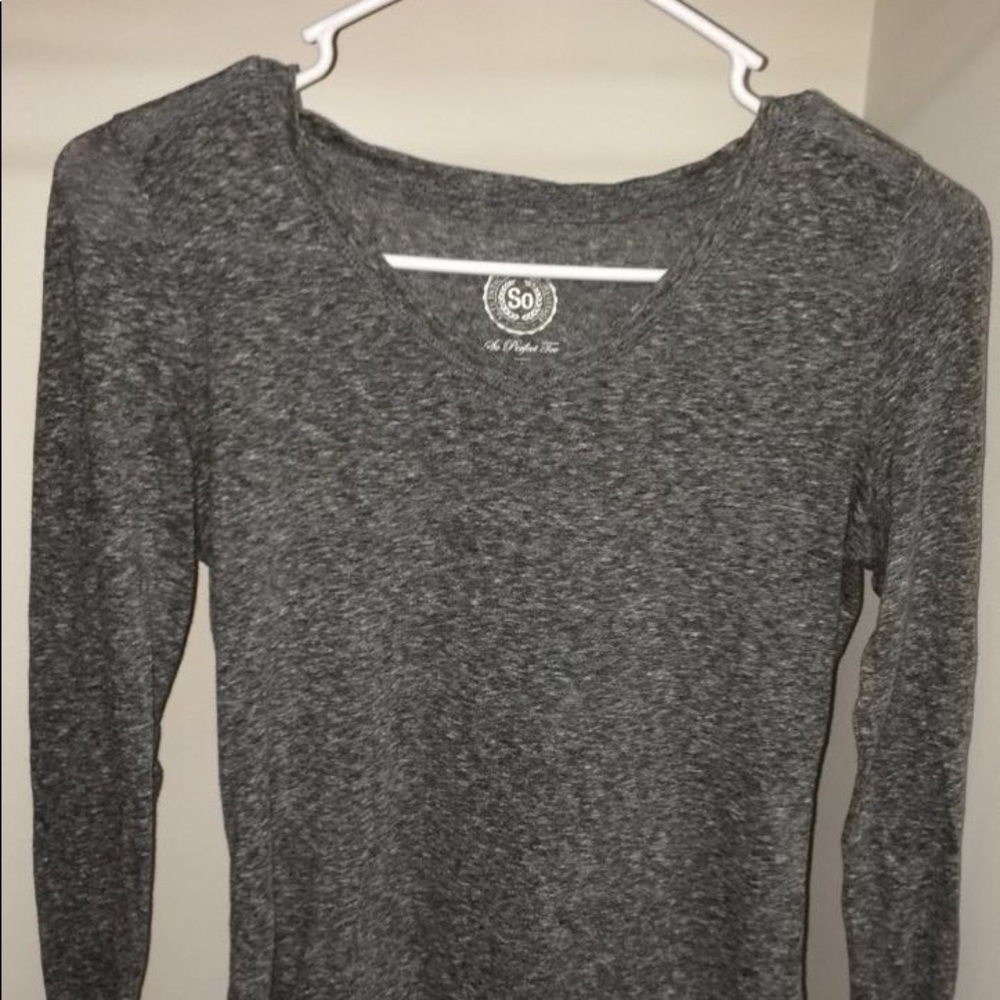 Grey long sleeve t shirt