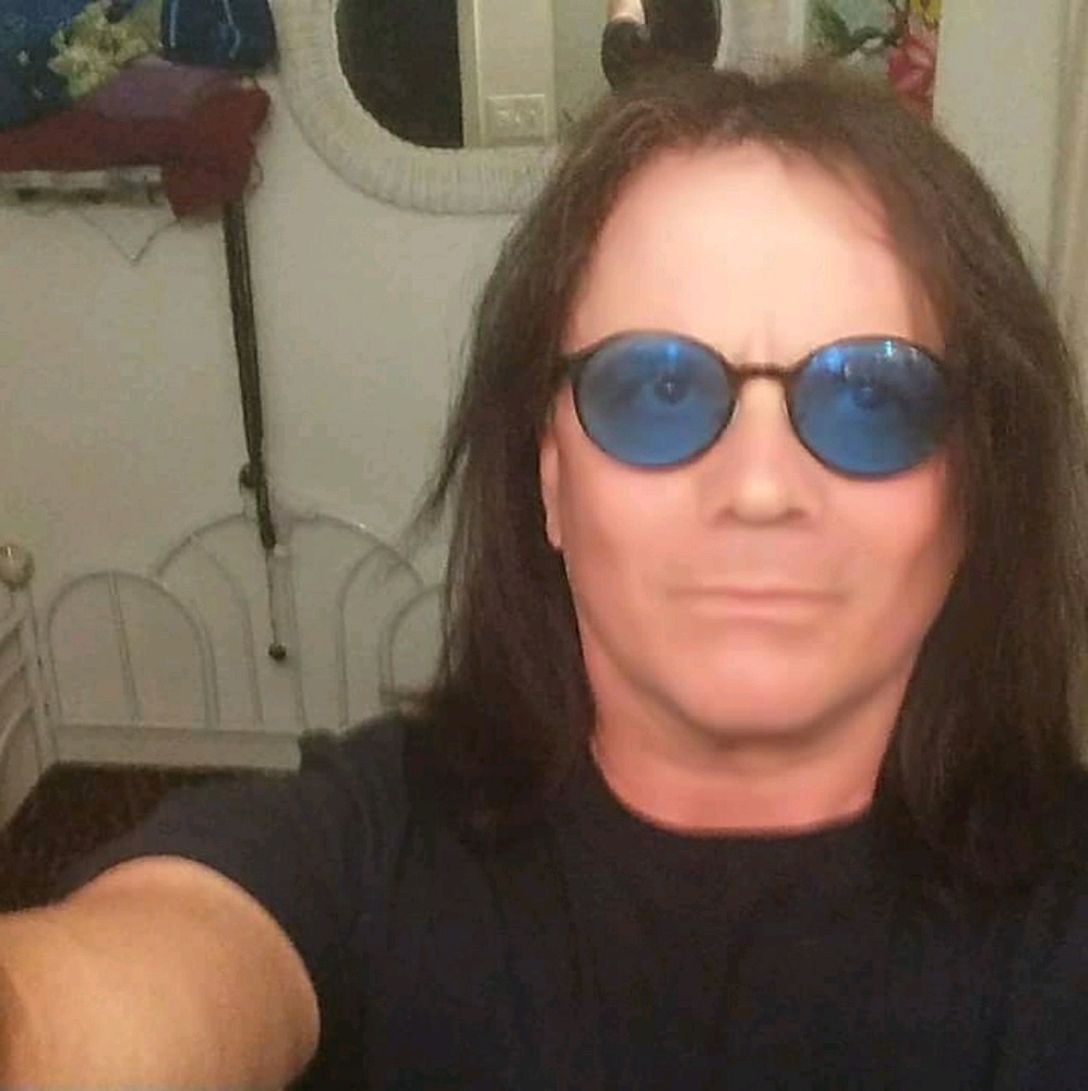 Meet your Posher, Brett