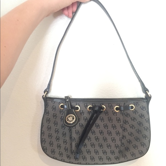 Dooney & Bourke Small Handbag - Picture 1 of 5