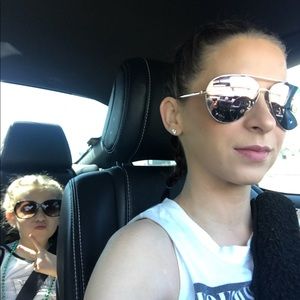 Meet your Posher, Cindy