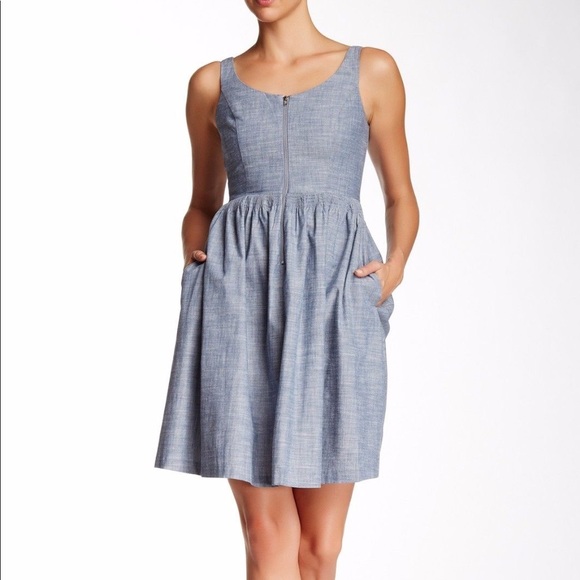 Maggy London Dresses & Skirts - Maggie London Exposed Zipper Fit & Flare Dress