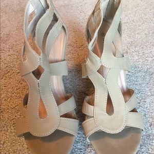 Top Moda Nude Wedge Sandals Size 9 Like New