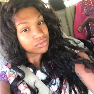 Meet your Posher, Chanel