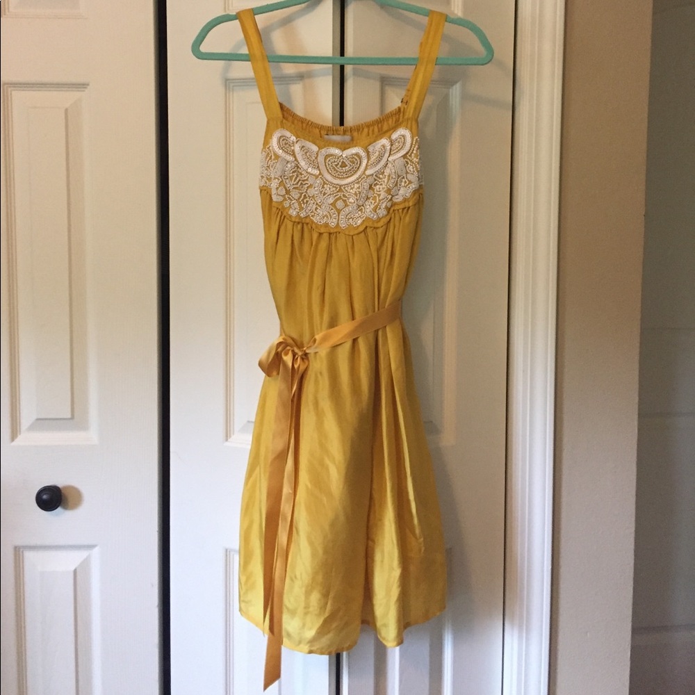 Yellow silk dress 👗