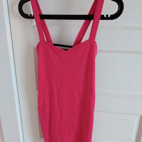Dresses & Skirts - pink w/ black straps in back tank dress