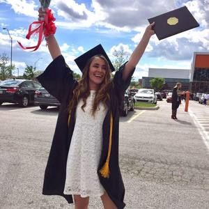 Meet your Posher, Danielle