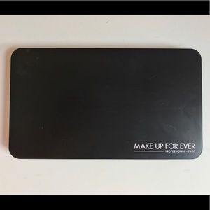 XL Makeup For Ever Magnetic Palette