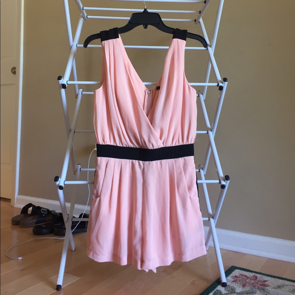 ☀️Light Pink and Black Romper