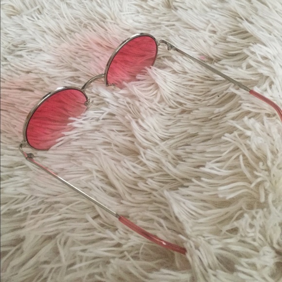 Pink Circular Sunnies - Picture 2 of 2