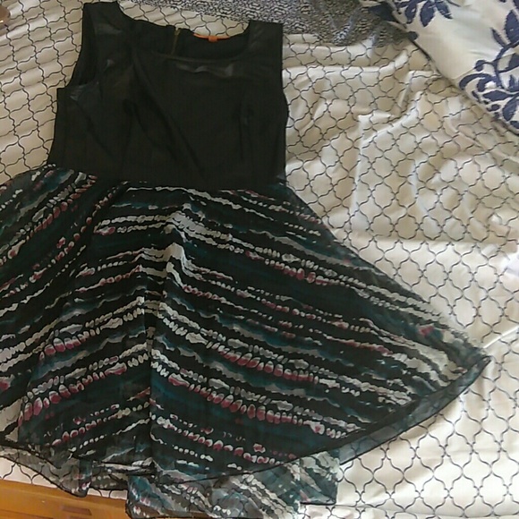 Dress - Picture 2 of 2