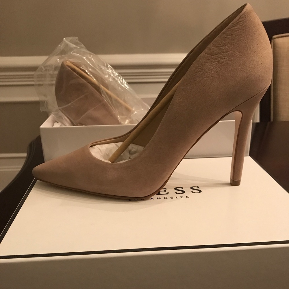 Nude Guess Pumps Sz 9