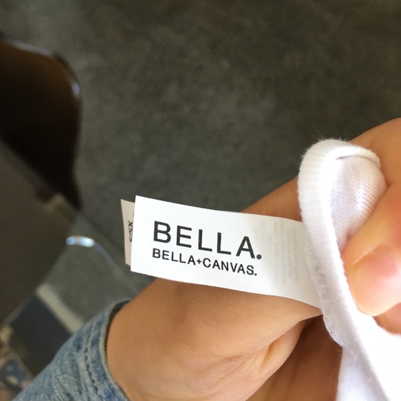 XS GRAPHIC CROP TEE - Picture 4 of 4