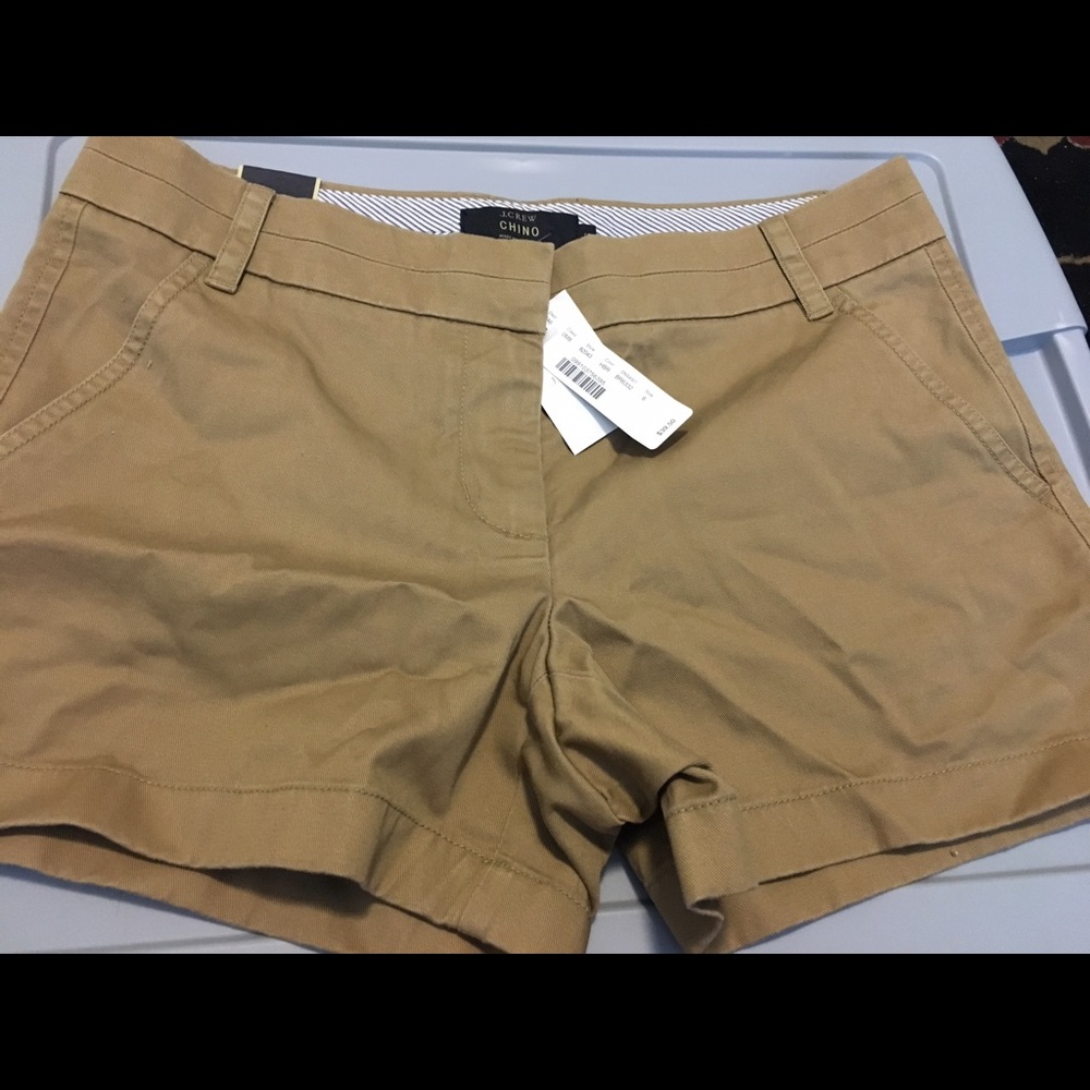 Khaki Jcrew chino shorts size 6 with 4" inseam NWT