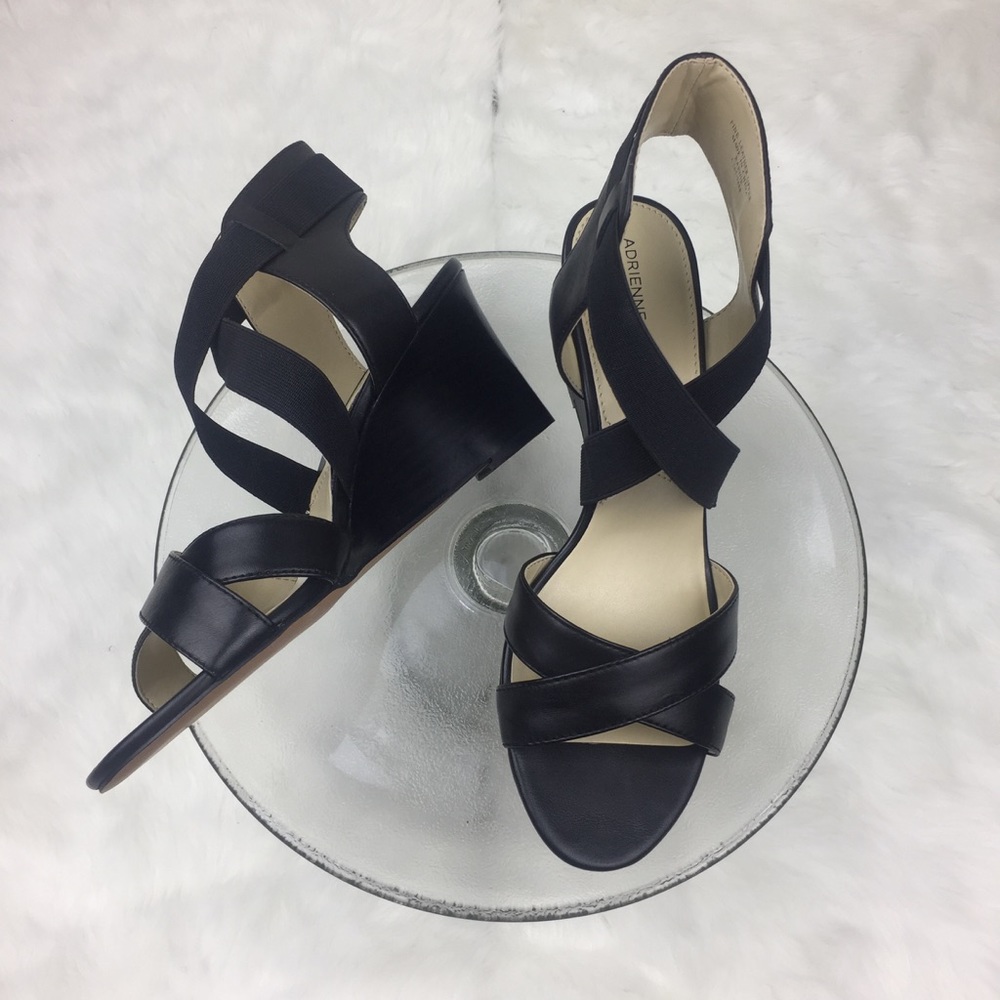Adrienne Vittadini Black Wedges 8 Medium