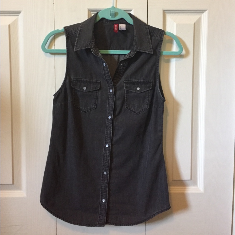 Faded black tank.