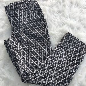 B&W Pattern Textured Pant