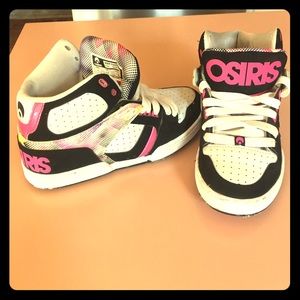 Fun and funky Osiris shoes, 7, great condition