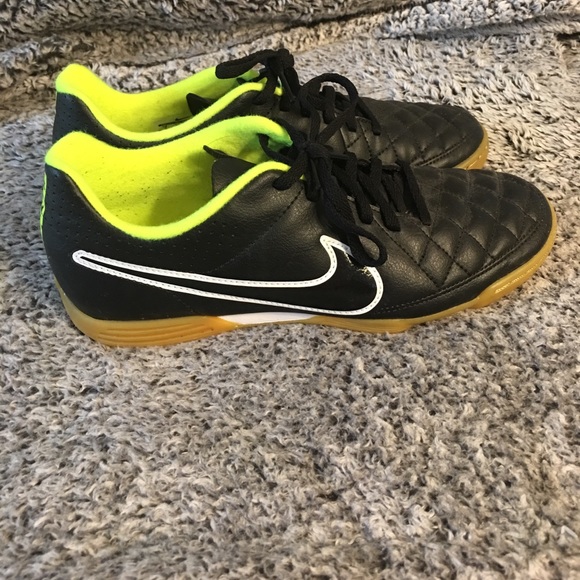 nike tempo rio