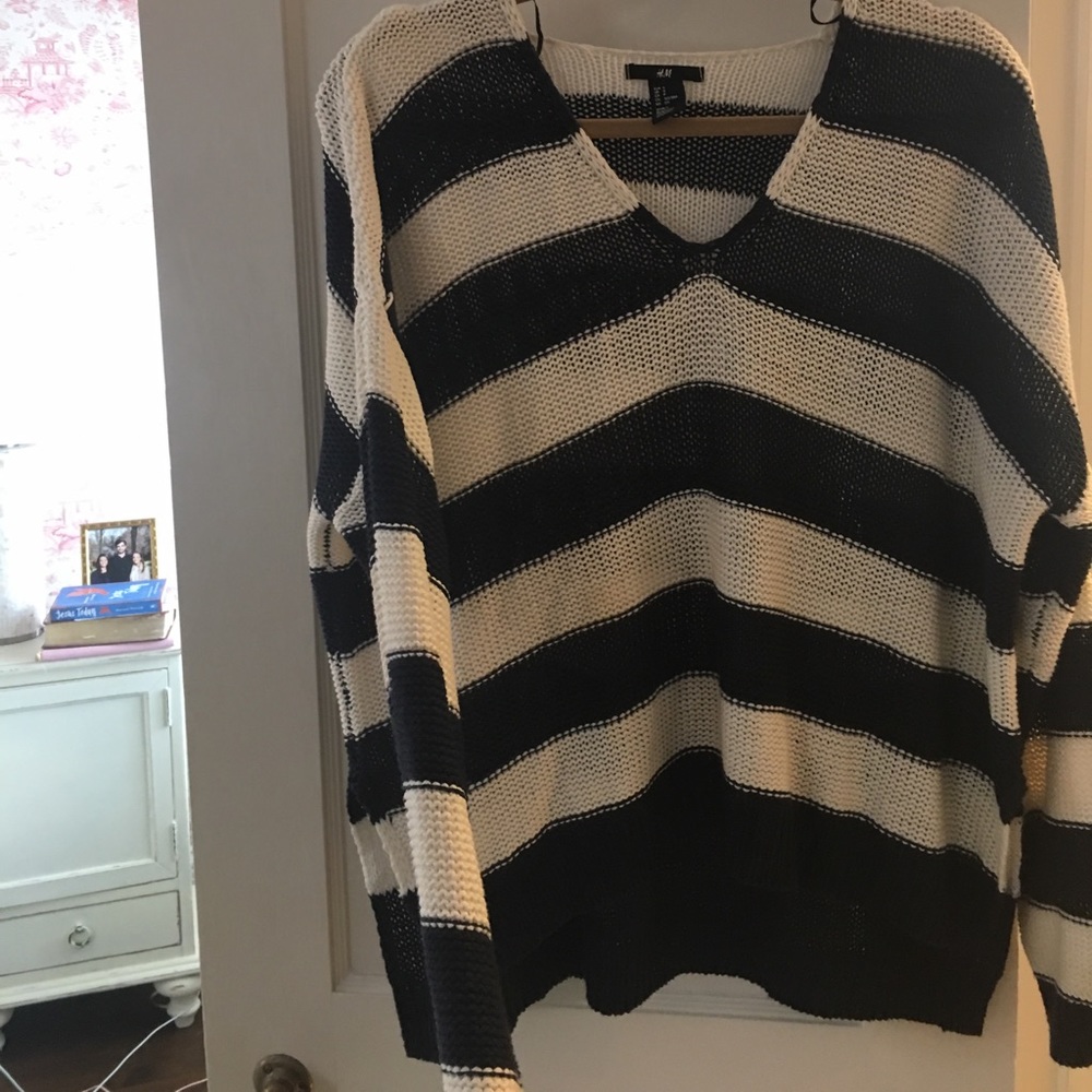 H&M navy and white knitted sweater