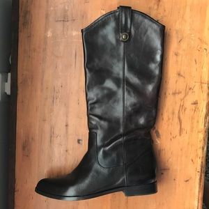 Frye Cindy Pull On Boots 7.5