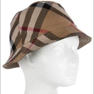 Burberry reversible Bucket Hat