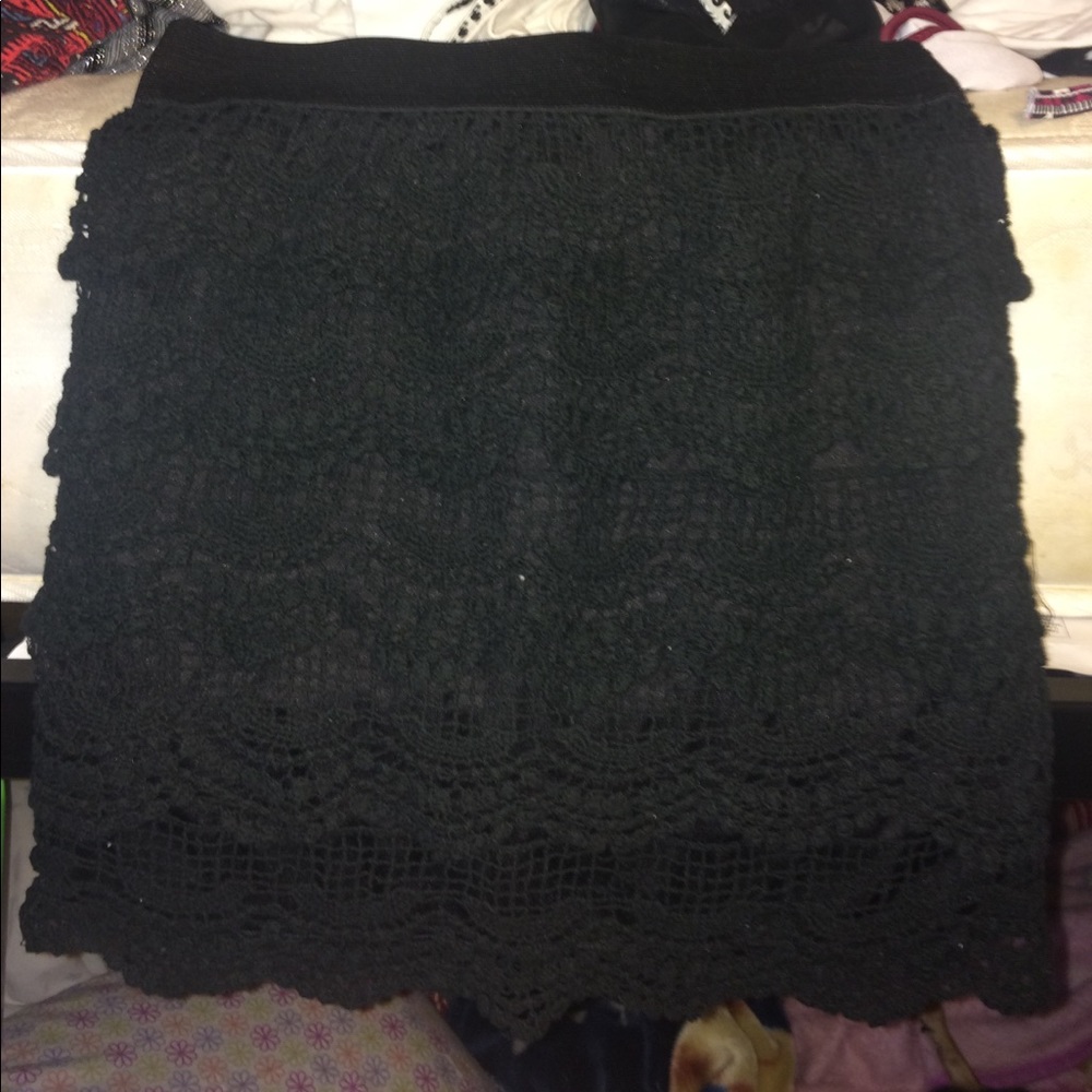 Lace pencil skirt