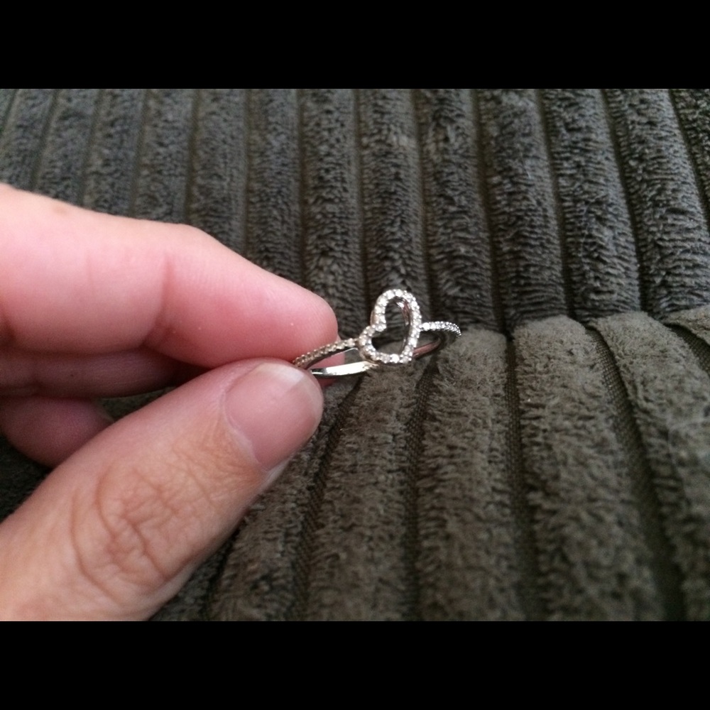 Cut out heart Diamond ring