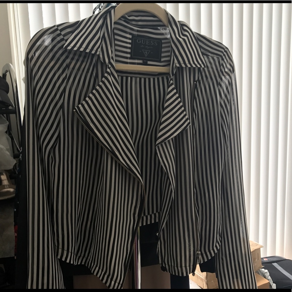 Cute guess top
