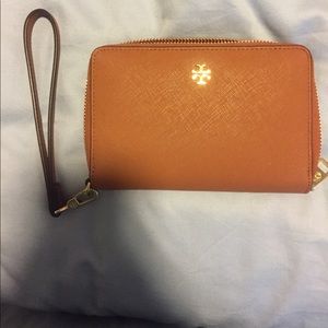Tory Burch Robinson Wallet