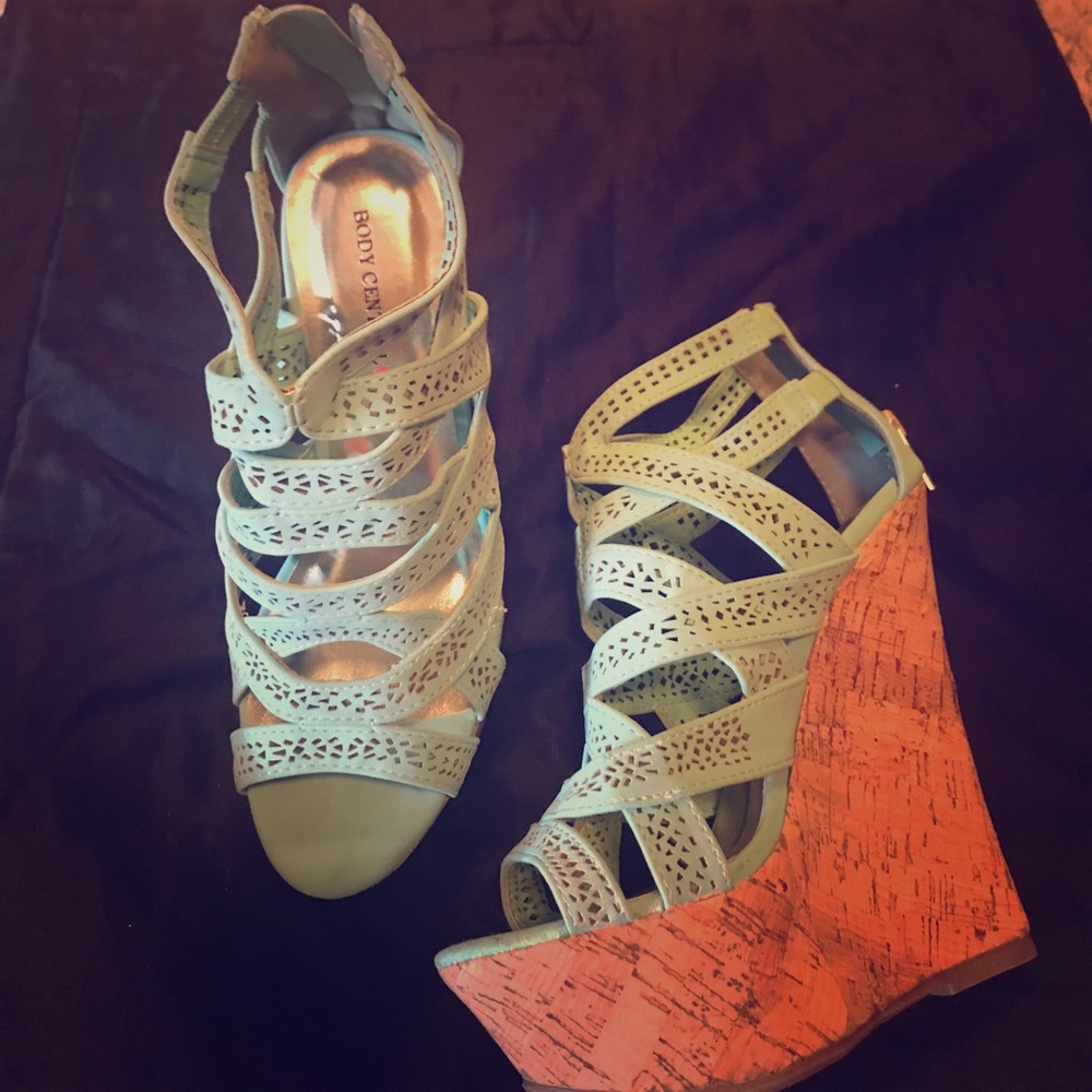 Cork wedges