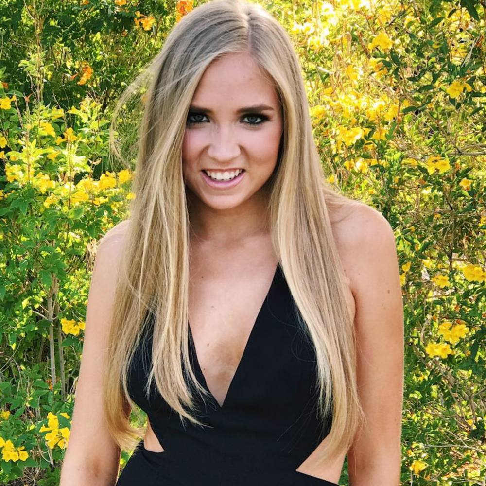 Meet your Posher, Ella