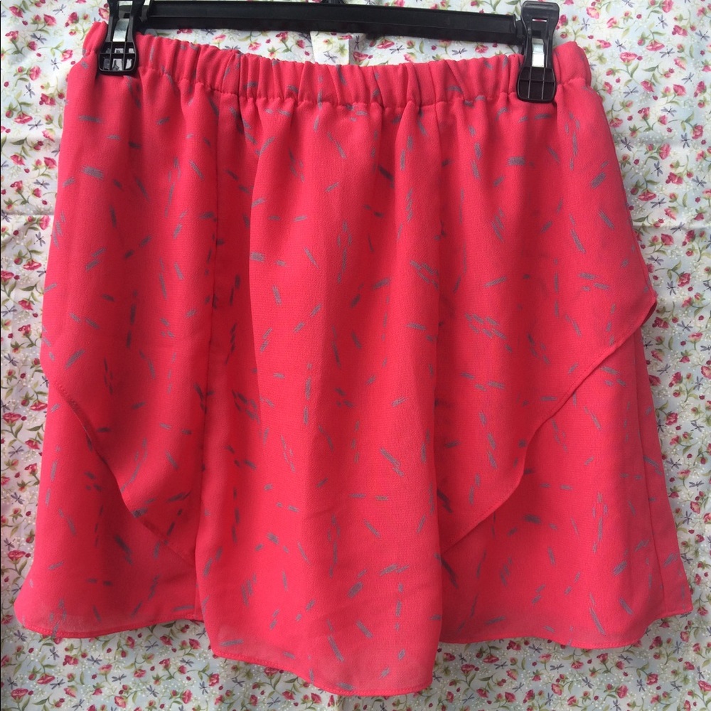 Mini pink skirt