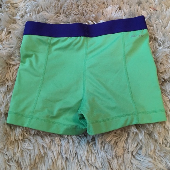 Nike pro dri fit spandex shorts cheer athletic - Picture 2 of 3