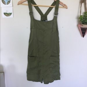 Army green urdan outfitters overalls