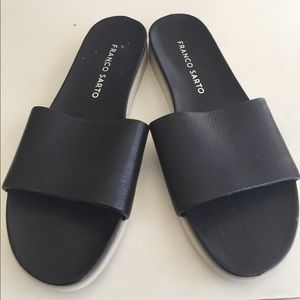 Franco Sarto black and white slides 5.5