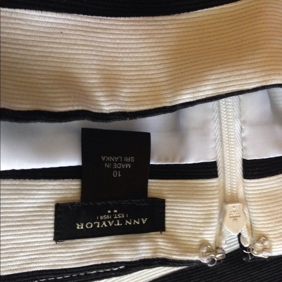 •ANN TAYLOR SKIRT• - Picture 3 of 4