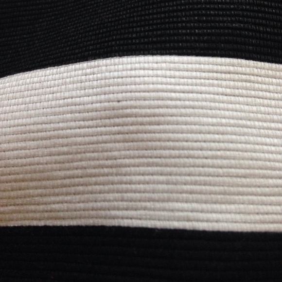 •ANN TAYLOR SKIRT• - Picture 4 of 4