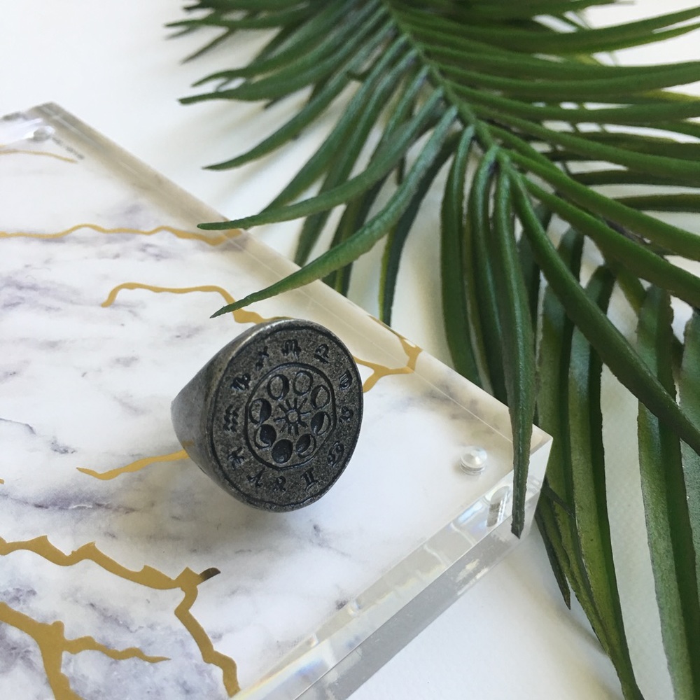 MOON PHASE ring
