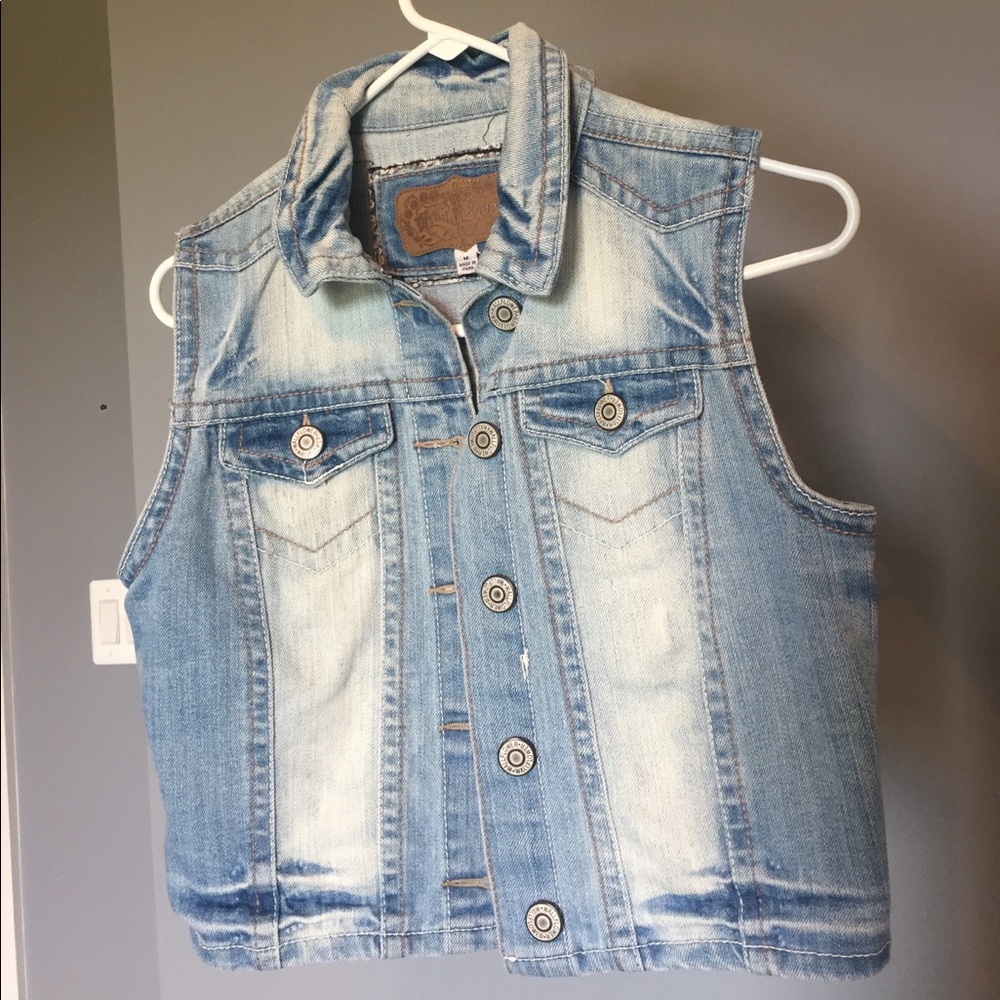 Jean Vest