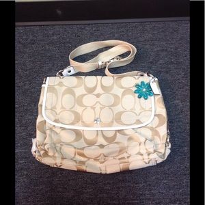 Coach Daisy Signature Messenger Bag, Light Khaki