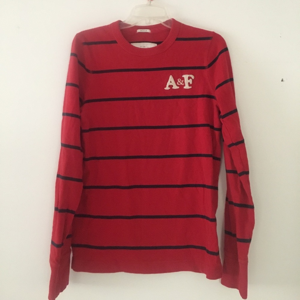 Striped A&F Muscle Fit Long Sleeved shirt