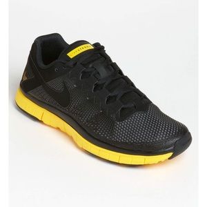 Free Trainer 3.0 Livestrong Training Shoes