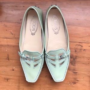 Tod's green leather loafers size 6.5