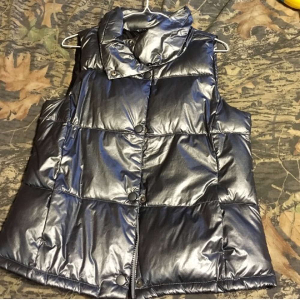 Old Navy Puffer Vest
