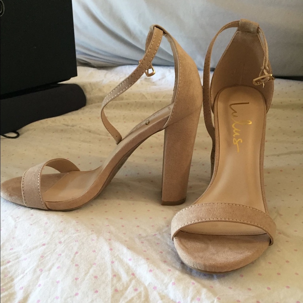 Lulus nude suede block heel