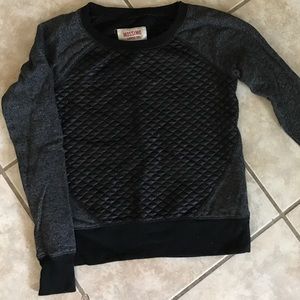 Quilted long sleeve top form Mossimo
